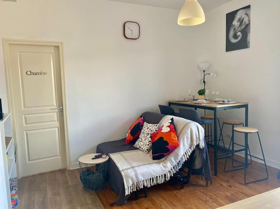 Le Jean Perrot Rent4night